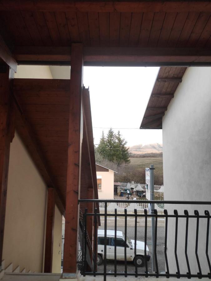 Il Castello - Casa nel cuore dell Abruzzo ideale per relax e montagna Prata d'Ansidonia Esterno foto