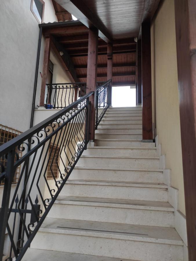Il Castello - Casa nel cuore dell Abruzzo ideale per relax e montagna Prata d'Ansidonia Esterno foto